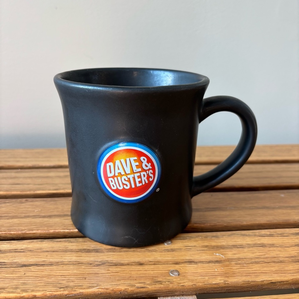 Dave & Buster’s Coffee Mug Solid Matte Black Ceramic Mug w Raised Logo Decal Fun